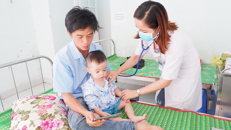 Bệnh thường gặp ở trẻ dưới 5 tuổi, đặc biệt tập trung ở nhóm dưới 3 tuổi. Bệnh thường gặp ở trẻ dưới 5 tuổi, đặc biệt tập trung ở nhóm dưới 3 tuổi.