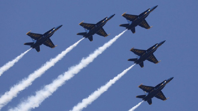 Phi đội Blue Angels trong một buổi biểu diễn năm 2018.