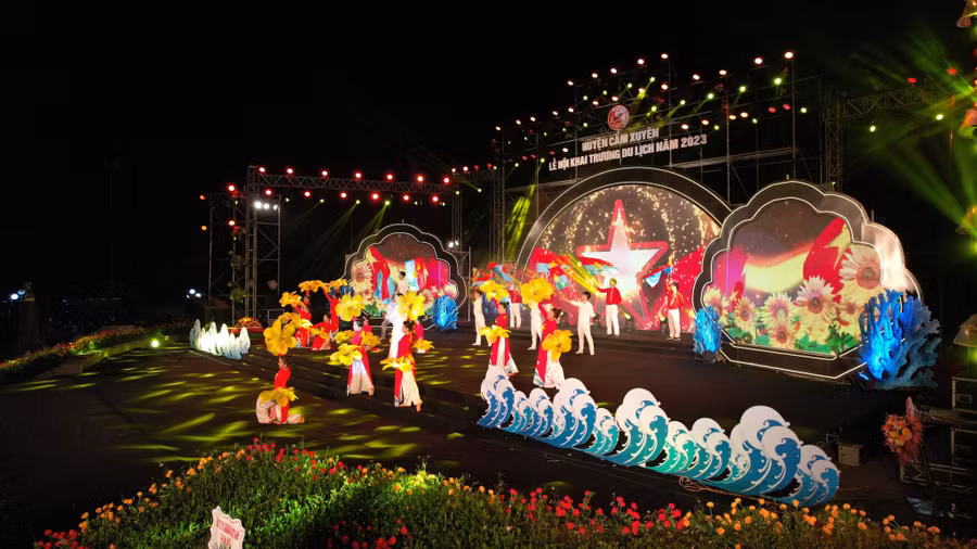 Các tiết mục văn nghệ đặc sắc. (Ảnh: CTV). Các tiết mục văn nghệ đặc sắc. (Ảnh: CTV).