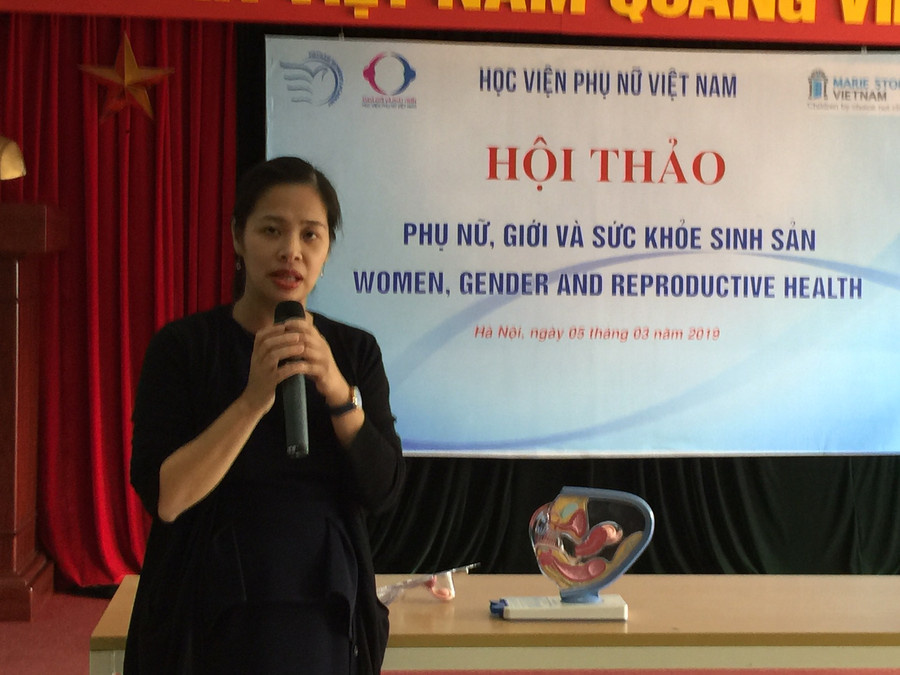 Bác sĩ Vũ Thị Thu Hiền (Bệnh viện Phụ sản Hà Nội chia sẻ kiến thức sức khỏe sinh sản