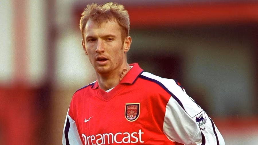 9. Igor Stepanovs Trung vệ người Latvia từng khoác áo Arsenal từ năm 2000 đến 2004, nhưng hầu như không được ra sân. Thậm chí, nhiều người còn cho rằng việc ký hợp đồng với Igor Stepanovs giống như trò đùa của Ray Parlour.