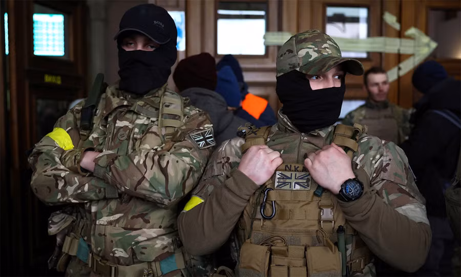 Lính đánh thuê nước ngoài ở Ukraine