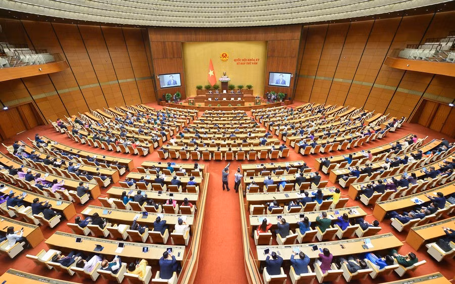 Kỳ họp này, Quốc hội xem xét nhiều nội dung quan trọng. Kỳ họp này, Quốc hội xem xét nhiều nội dung quan trọng.