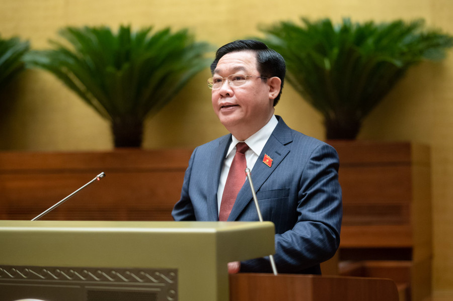 Chủ tịch Quốc hội cho biết, kỳ họp này Quốc hội sẽ lấy phiếu tín nhiệm các chức danh Quốc hội bầu hoặc phê chuẩn. Chủ tịch Quốc hội cho biết, kỳ họp này Quốc hội sẽ lấy phiếu tín nhiệm các chức danh Quốc hội bầu hoặc phê chuẩn.