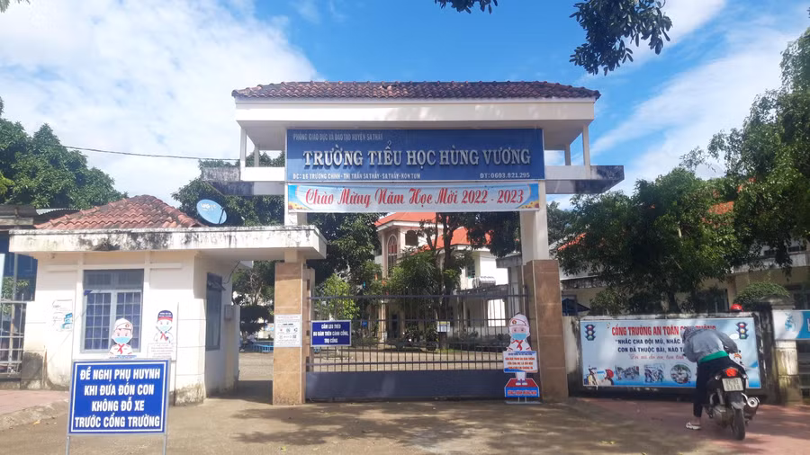 Phụ huynh Trường Tiểu học Hùng Vương khá bất ngờ về một số khoản thu đầu năm học mới.