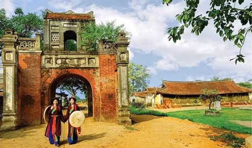 Cổng làng Thổ Hà (Việt Yên, Bắc Giang). Ảnh: ITN.