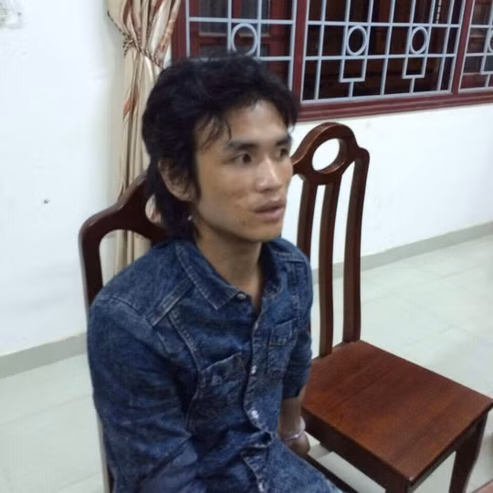 Nghĩa nhớp - một trong 3 đối tượng trong nhóm của Vinh ra đầu thú