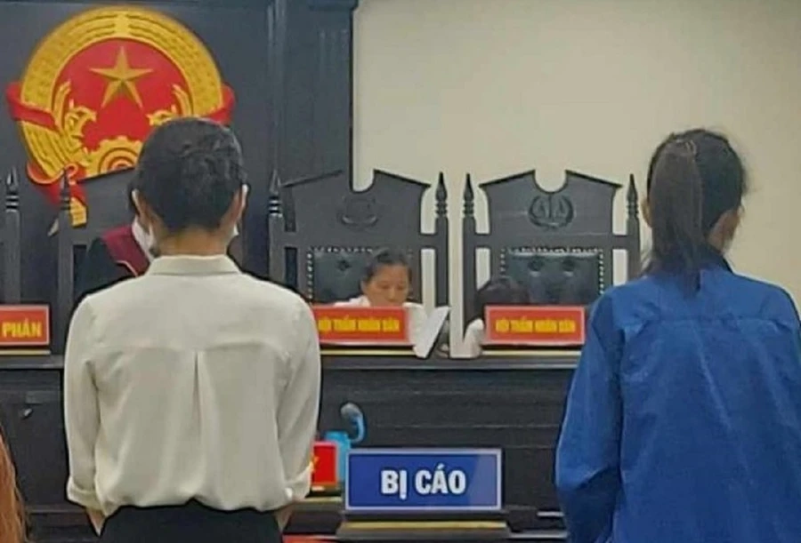 Các bị cáo tại tòa.