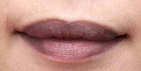 Môi thâm trở nên hồng hào với hỗn hợp mật ong chanh - Ảnh 1 Moi tham tro nen hong hao voi hon hop mat ong chanh - Anh 1