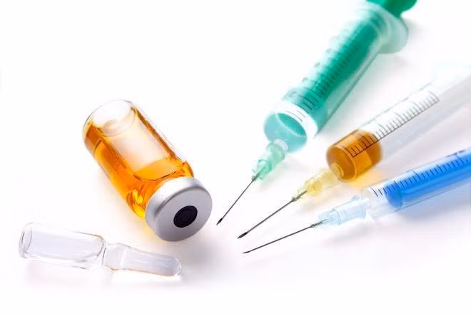 Có hai loại vắc-xin ngừa bại liệt.