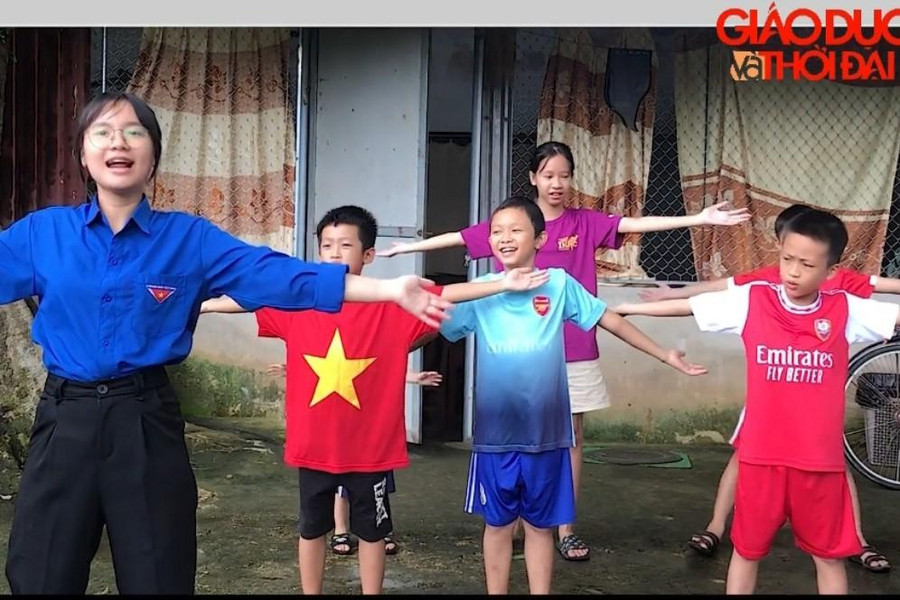 Một cảnh trong tác phẩm giành giải nhất tại Cuộc thi sáng tạo video “Tri ân thầy cô” năm 2022. Một cảnh trong tác phẩm giành giải nhất tại Cuộc thi sáng tạo video “Tri ân thầy cô” năm 2022.
