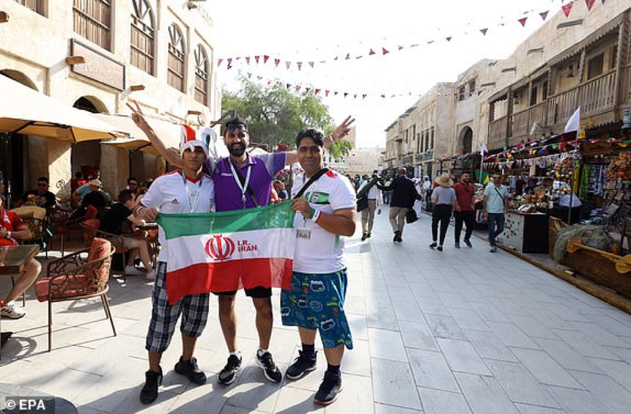 Chùm ảnh: Không khí rộn rã trước lễ khai mạc World Cup 2022 ảnh 6 Chùm ảnh: Không khí rộn rã trước lễ khai mạc World Cup 2022 ảnh 6