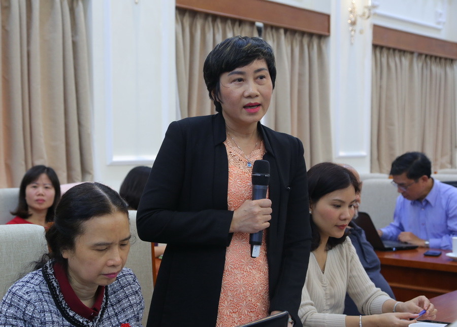 Đại diện các nhóm đề tài nghiên cứu phát biểu tại hội nghị. Ảnh: Việt Hà Đại diện các nhóm đề tài nghiên cứu phát biểu tại hội nghị. Ảnh: Việt Hà