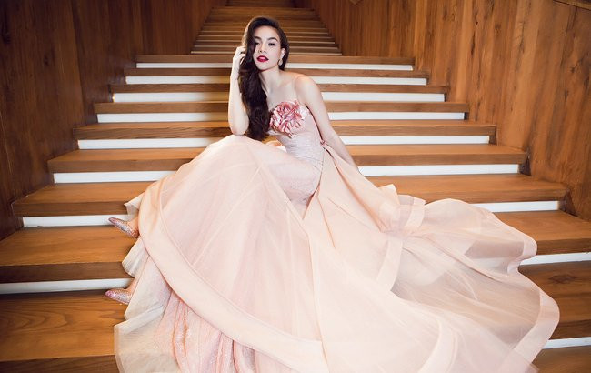 4 mỹ nhân Việt nổi tiếng với vóc dáng “mỏng mày, hay hạt“ ảnh 6 4 mỹ nhân Việt nổi tiếng với vóc dáng “mỏng mày, hay hạt“ ảnh 6