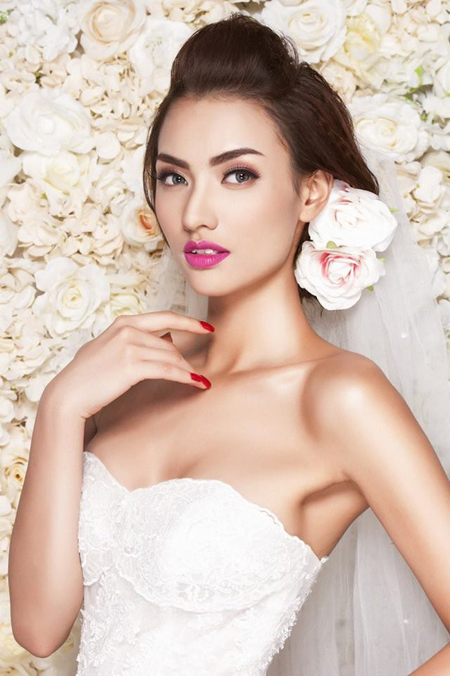 4 mỹ nhân Việt nổi tiếng với vóc dáng “mỏng mày, hay hạt“ ảnh 20 4 mỹ nhân Việt nổi tiếng với vóc dáng “mỏng mày, hay hạt“ ảnh 20