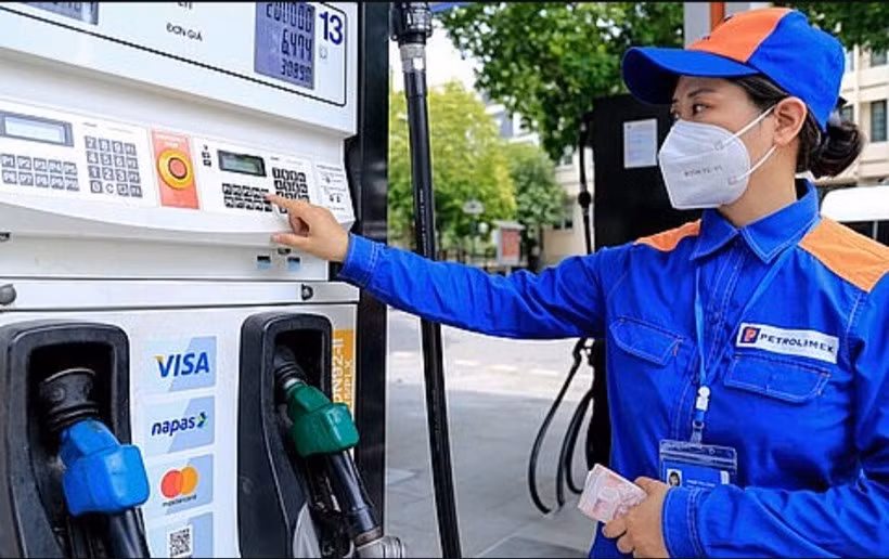 Chính phủ đề xuất giảm thuế bảo vệ môi trường cho xăng, dầu đến hết năm 2024