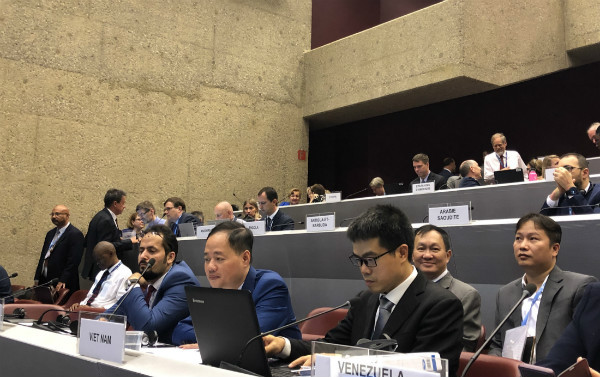 Đại biểu Việt Nam tại WMO 18 (Internet) Đại biểu Việt Nam tại WMO 18 (Internet)