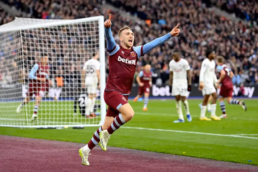 Man Utd thua West Ham 0-2 ở vòng 18 Ngoại hạng Anh.