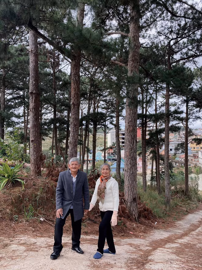 Được biết ông bà bên nhau đến nay đã hơn 40 năm.