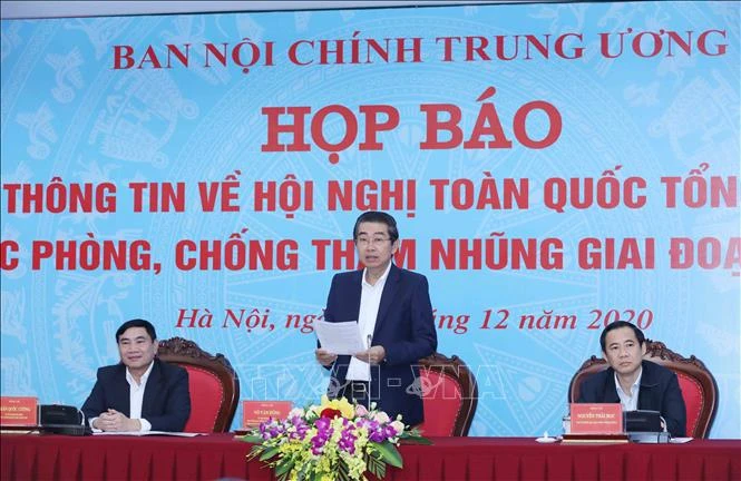 Đồng chí Võ Văn Dũng, Ủy viên Trung ương Đảng, Phó Trưởng Ban Thường trực Ban Nội chính Trung ương phát biểu khai mạc họp báo. Ảnh: Phương Hoa/TTXVN