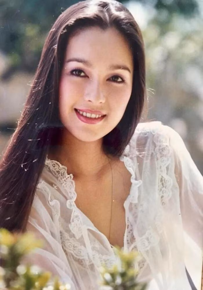 Diễm My (hay còn gọi là Diễm My 6x để tránh nhầm lẫn với Diễm My 9x), sinh năm 1962 là diễn viên và cựu người mẫu Việt Nam.