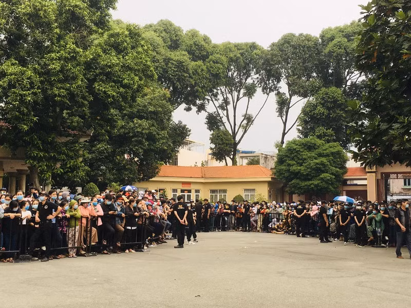 Sáng 12/12, lễ viếng nghệ sĩ Chí Tài diễn ra tại Nhà tang lễ Bộ Quốc phòng (quận Gò Vấp, TP.HCM). Ảnh: Nguyễn Trà