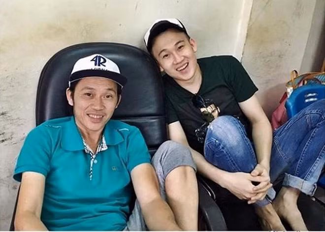 Em trai Dương Triệu Vũ cũng gửi lời chúc mừng sinh nhật anh trai Hoài Linh.