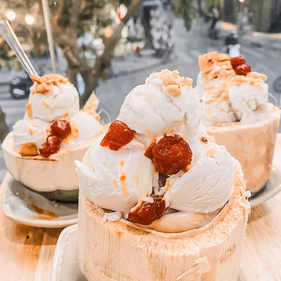 “Ngon quá Kem Côn Đảo Dừa Đất ơi!”