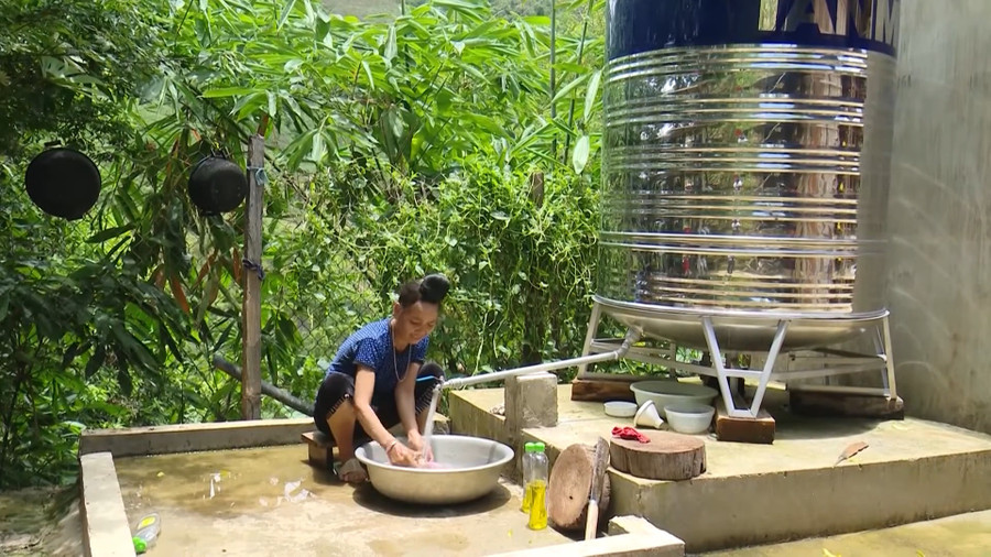 Từ 1 bản "5 không", hiện nay đời sống của người dân La Ha được nâng cao rõ rệt. Từ 1 bản "5 không", hiện nay đời sống của người dân La Ha được nâng cao rõ rệt.