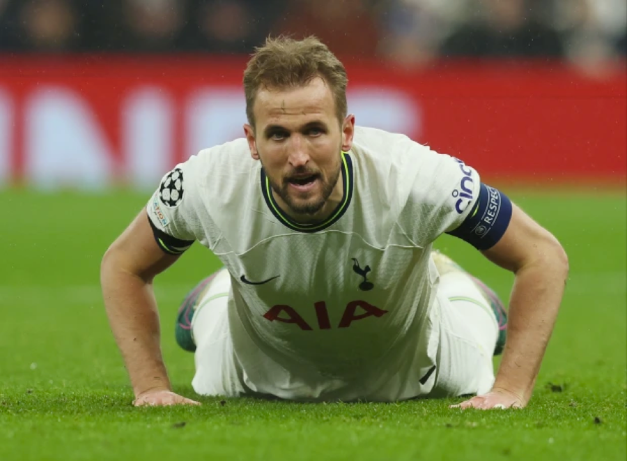 Harry Kane bất lực, Tottenham rời Champions League. Harry Kane bất lực, Tottenham rời Champions League.