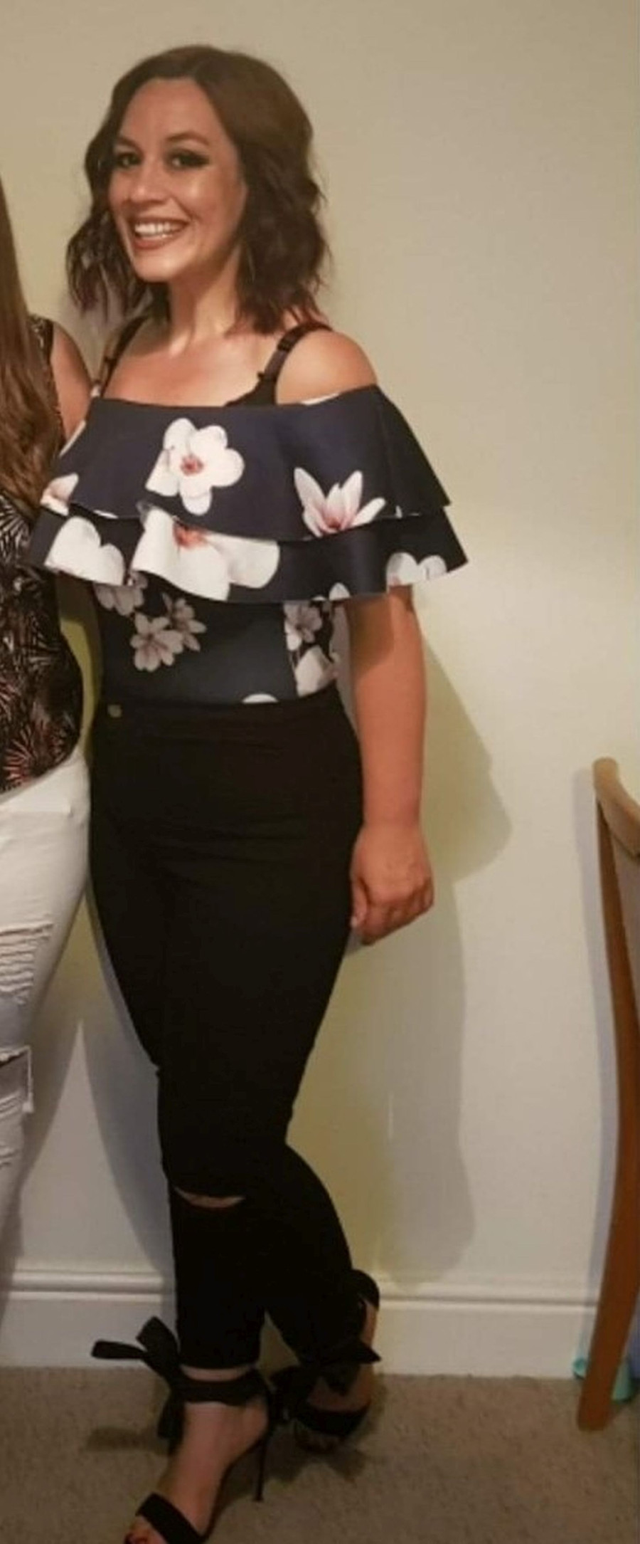 Hiện nay, cô luôn tự tin về thân hình của mình . Hiện nay, cô luôn tự tin về thân hình của mình .