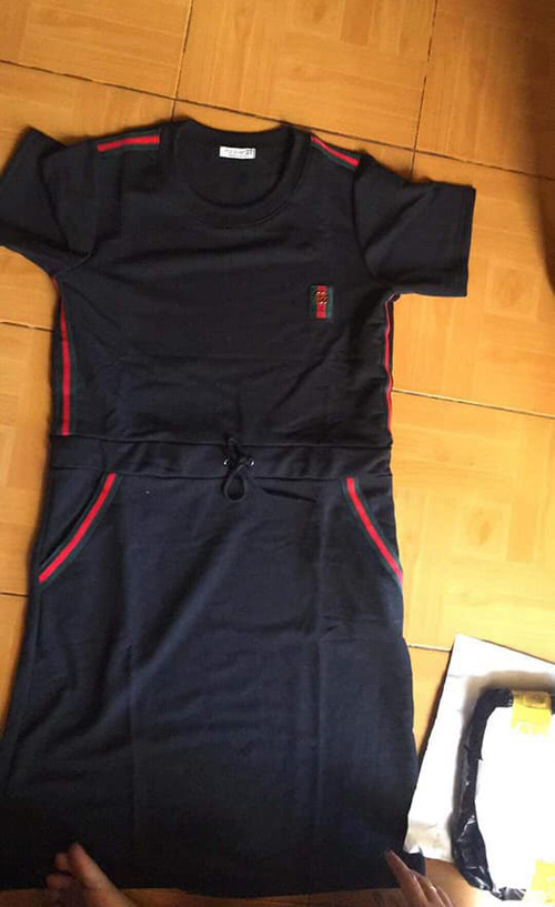 Và đây là hàng nhận về tay. Và đây là hàng nhận về tay.