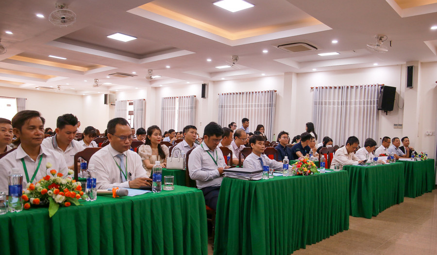 Hội nghị có sự tham gia của hơn 30 doanh nghiệp và nhà sử dụng lao động.