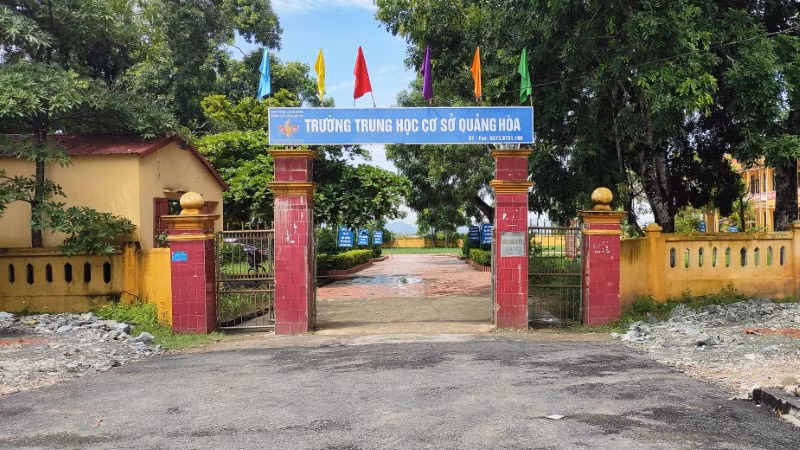 Trường THCS Quảng Hòa (Quảng Xương, Thanh Hóa) – nơi hiệu trưởng bị giáo viên làm đơn tố cáo.
