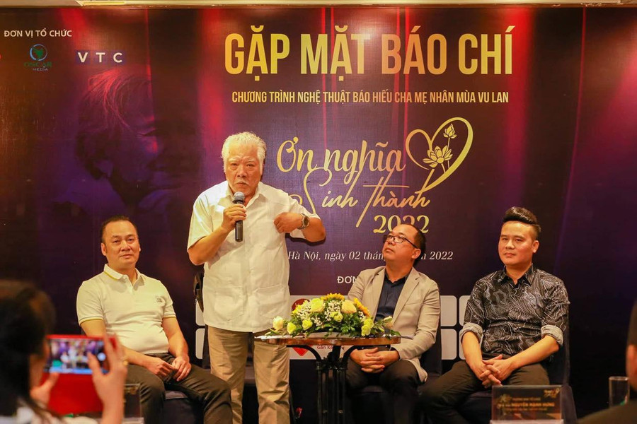 NSƯT Lê Chức chia sẻ về chương trình.