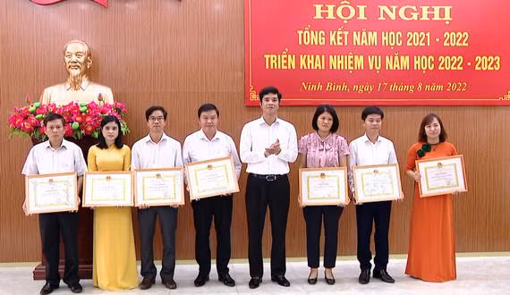 Giáo dục Ninh Bình đạt nhiều kết quả nổi bật dù chịu ảnh hưởng của dịch bệnh.