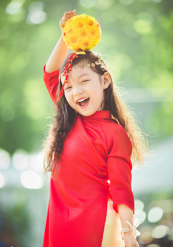 Nụ cười "tỏa nắng" của các thiên thần nhí Sài Gòn ảnh 10 Nụ cười "tỏa nắng" của các thiên thần nhí Sài Gòn ảnh 10
