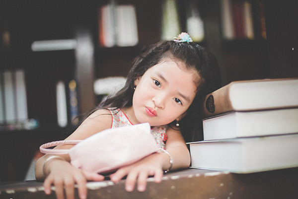 Nụ cười "tỏa nắng" của các thiên thần nhí Sài Gòn ảnh 11 Cô bé có nick-name Xí Muội năm nay 6 tuổi.