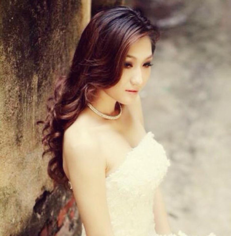 Vẻ quyến rũ của cô gái từng bị Ve quyen ru cua co gai tung bi