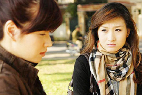 Vẻ quyến rũ của cô gái từng bị Ve quyen ru cua co gai tung bi