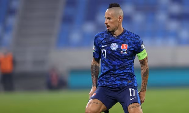 Marek Hamšík của Slovakia.