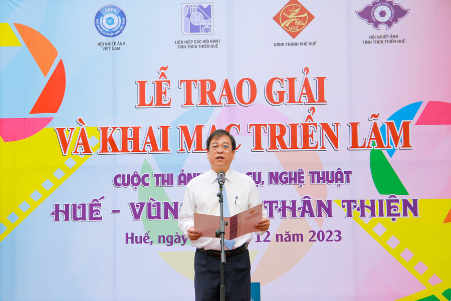 Ông Trương Đình Hạnh, Phó Chủ tịch UBND TP Huế phát biểu tại chương trình. Ông Trương Đình Hạnh, Phó Chủ tịch UBND TP Huế phát biểu tại chương trình.