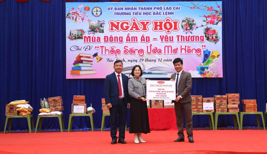 Ngày hội nhận được sự tự nguyện ủng hộ của nhiều tấm lòng hảo tâm.