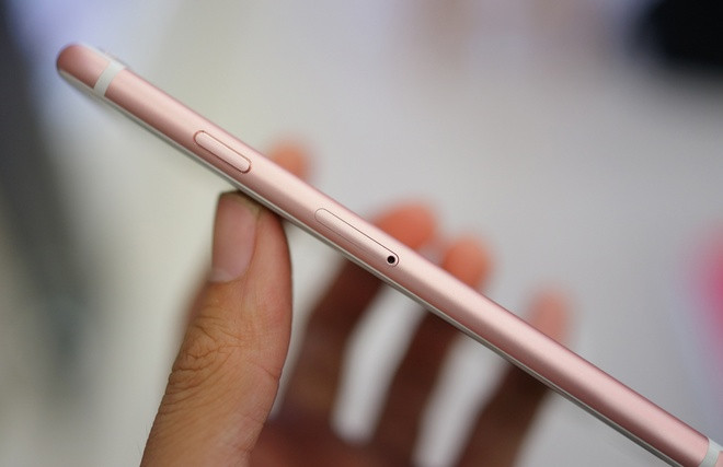 Mở hộp iPhone 6s màu vàng hồng tại Việt Nam ảnh 9