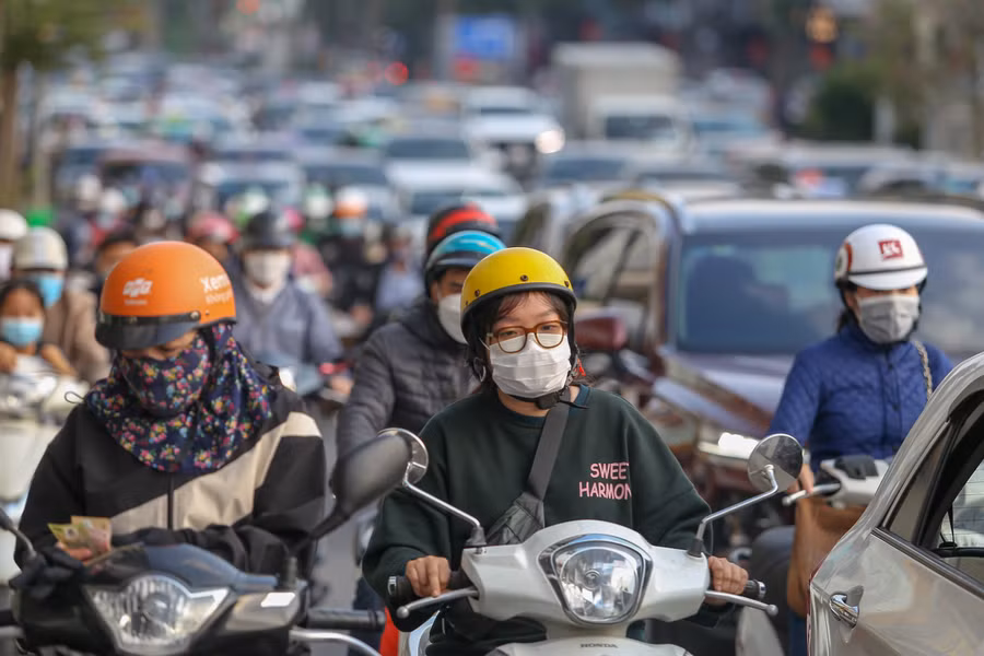 Áp lực giao thông đô thị tại nội đô Hà Nội rất lớn.