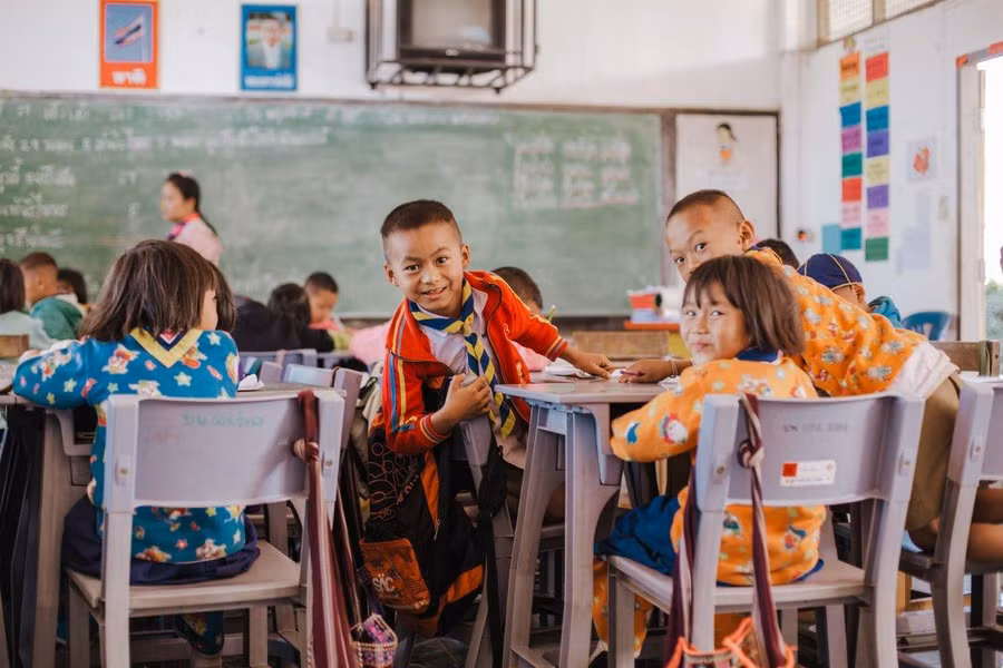 Khoảng 2% học sinh Thái Lan bỏ học giữa chừng. 