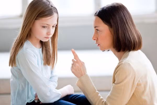 10 sai lầm tai hại nhất của cha mẹ trên mạng xã hội