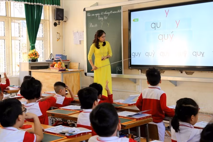 các trường học và các cơ sở giáo dục chuẩn bị các điều kiện để sẵn sàng đón học sinh đi học trở lại. Ảnh minh họa