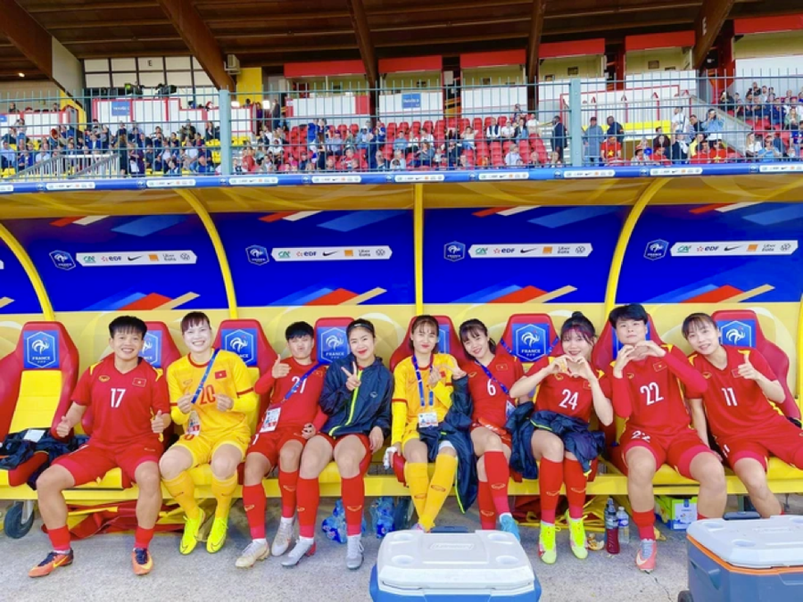 Cô dâu Châu Thị Vang không quá xa lạ với người hâm mộ bóng đá nữ Việt Nam.