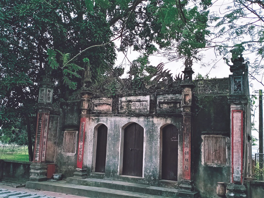 Đền Xà - nơi thờ Đức Thánh Tam Giang, cũng chính là điểm phát tích bài thơ “Nam quốc sơn hà”. Ảnh: Minh Minh